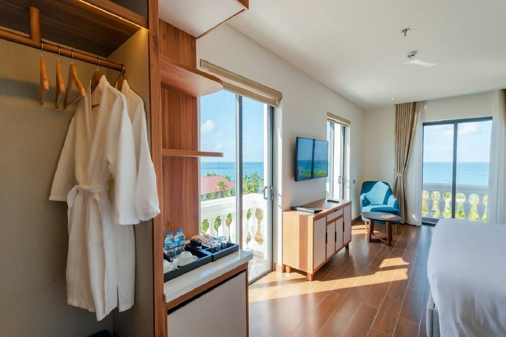 Фото The Tahiti Beach Hotel