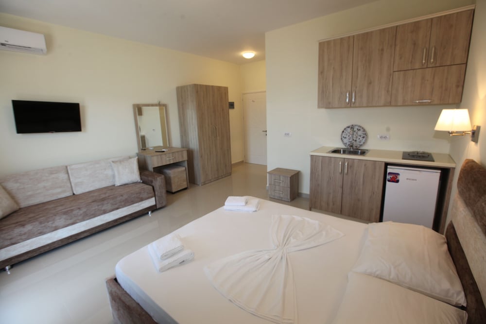 Фото Hotel Golden