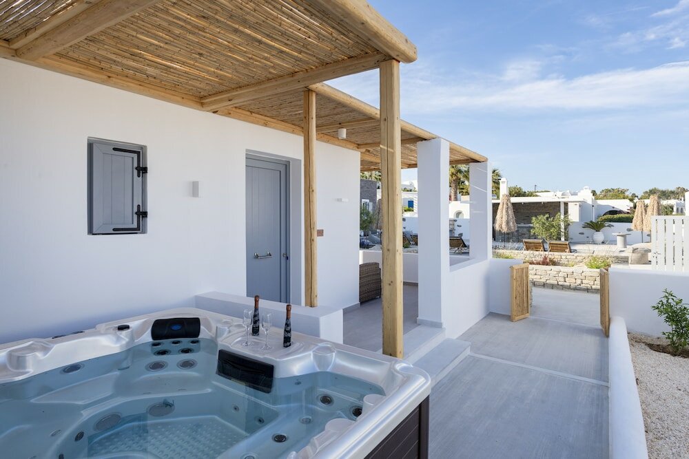 Фото Drios Luxury Studios