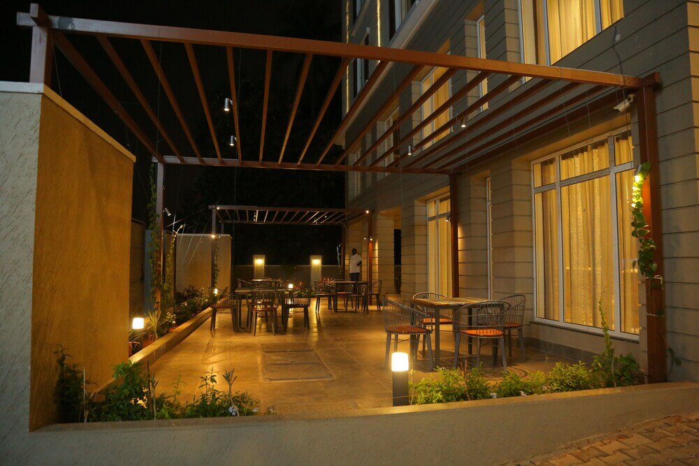 Фото Misty Ocean-A Bergamont Group of Hotels