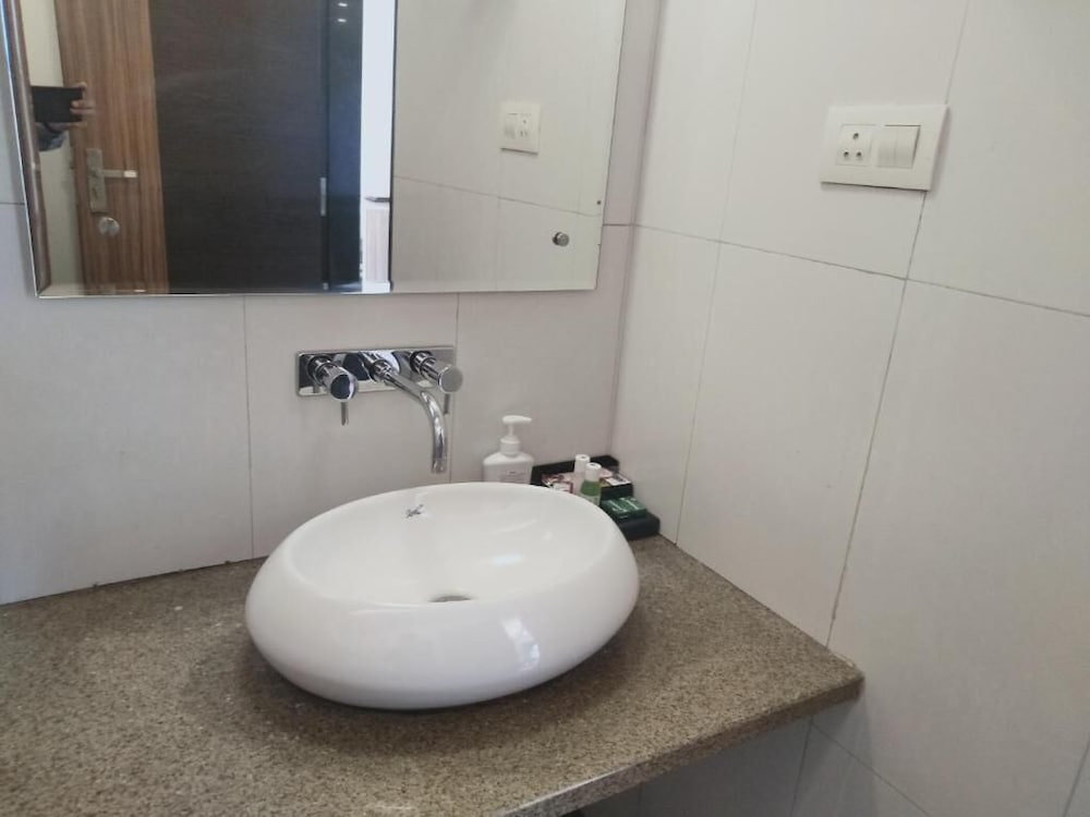 Фото Hotel Udayanraje Palace