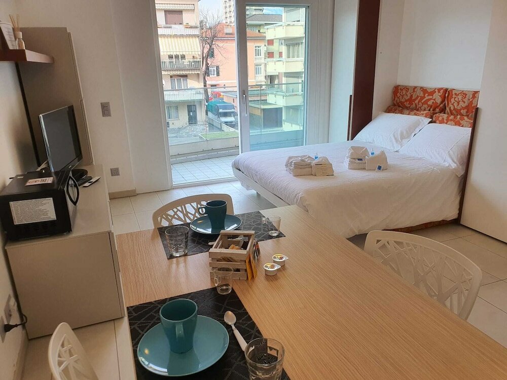 Фото Prestige Du Lac Apartments