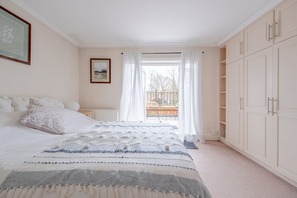 Фото Inviting 1bd Flat With Lovely Balcony - Willesden