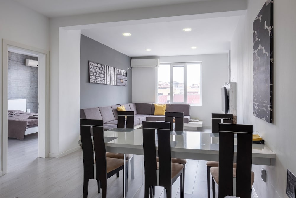 Фото Contemporary Home in Center of Sofia