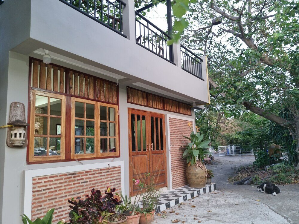 Фото Sawasdee Sichang Resort