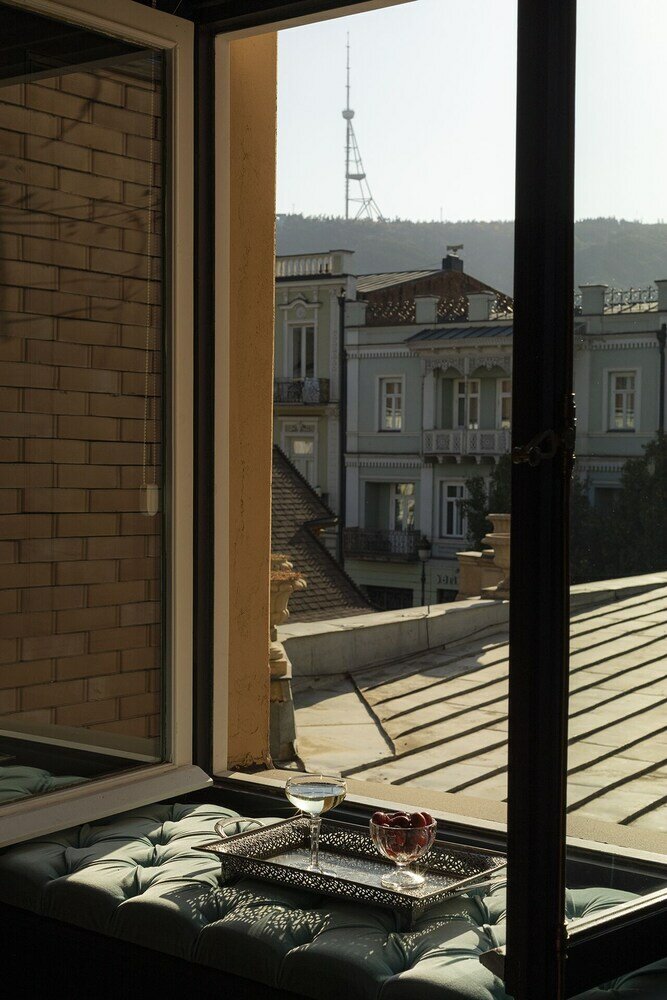 Фото Unfound Door