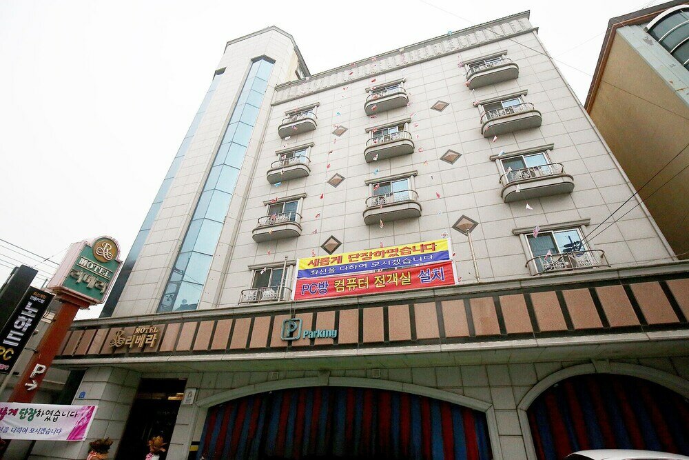 Фото отеля 3