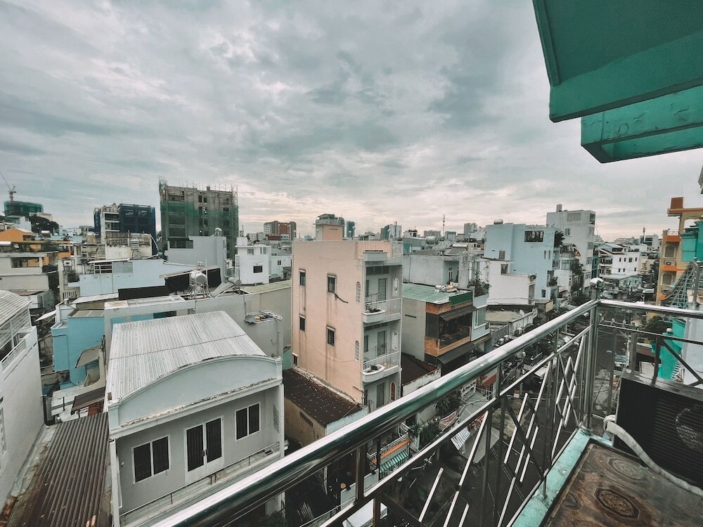 Фото Nha Saigon
