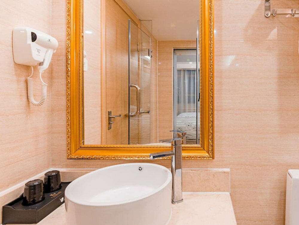 Фото Borrman Hotel Guangzhou Airport