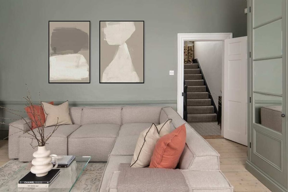 Фото The Southwark Arms - Glamorous 5bdr House With Garden