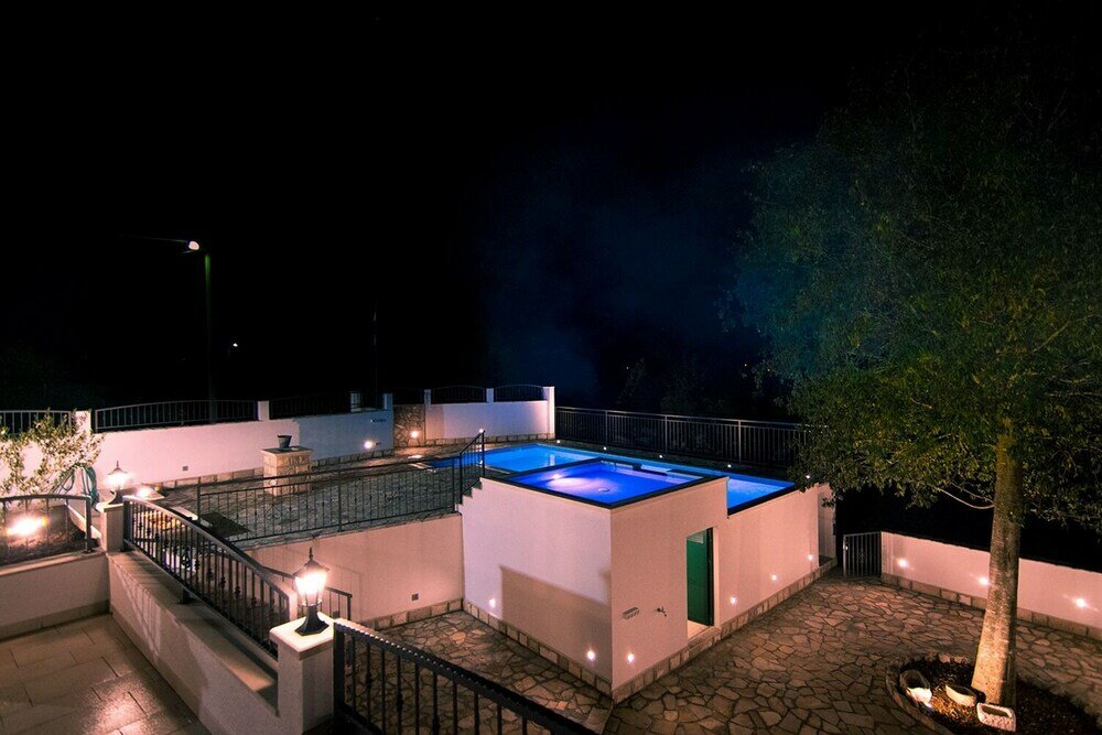 Фото Stipe - With Pool - H