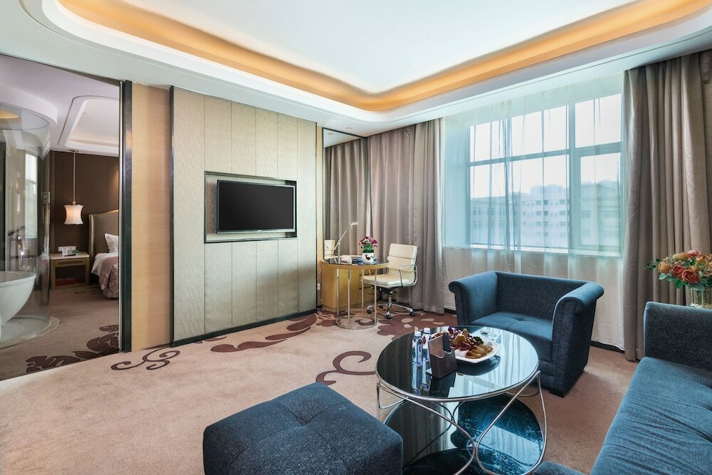 Фото Garman International Hotel