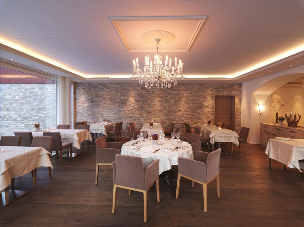 Фото Krone Buochs - Hotel & Restaurant