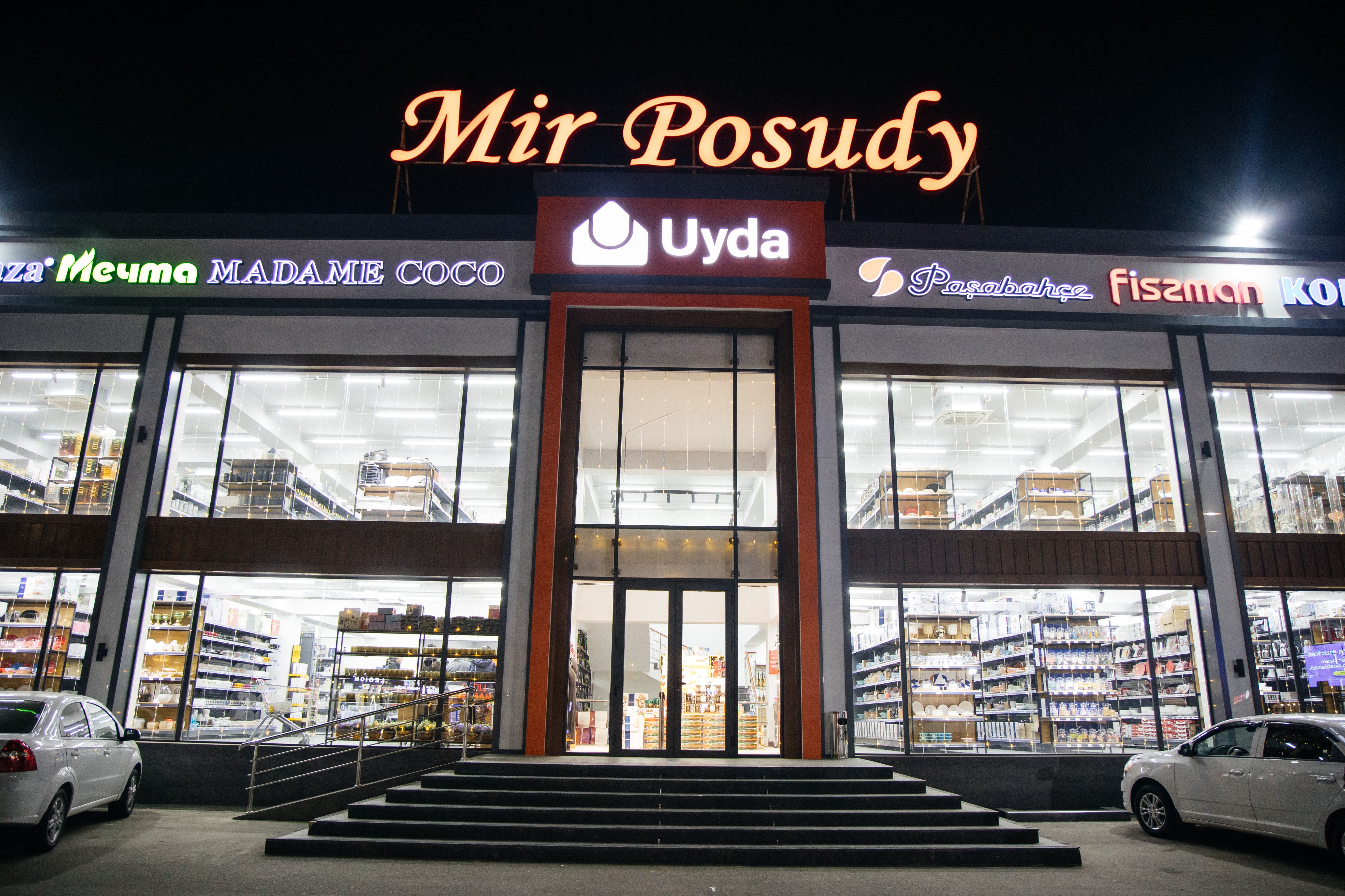 Yoyilgan mushuklarning porno suratlari