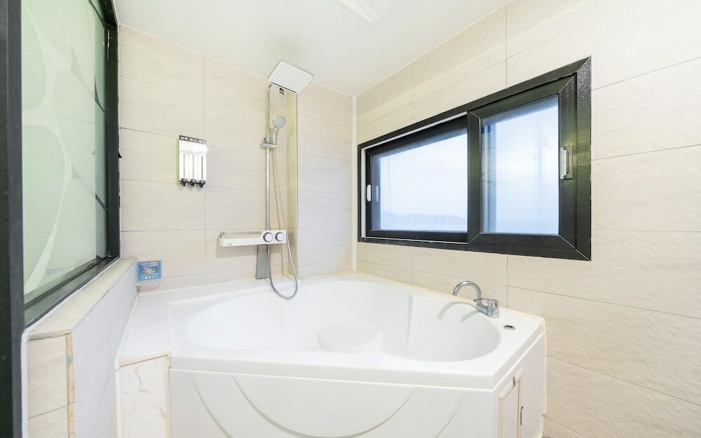 Фото Ulsan Jeongja-dong The Hill