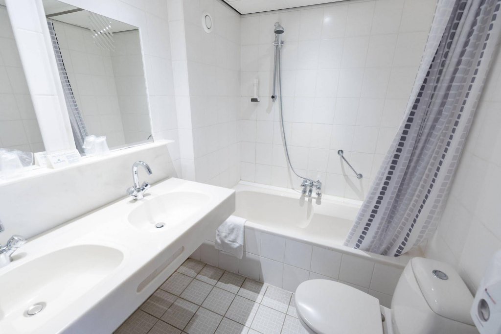 Фото Hotel De Duif Lisse - Schiphol