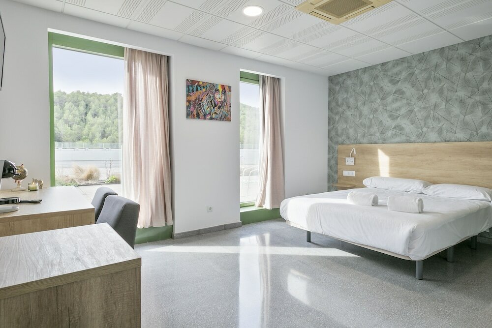 Фото Les Begues Apartments