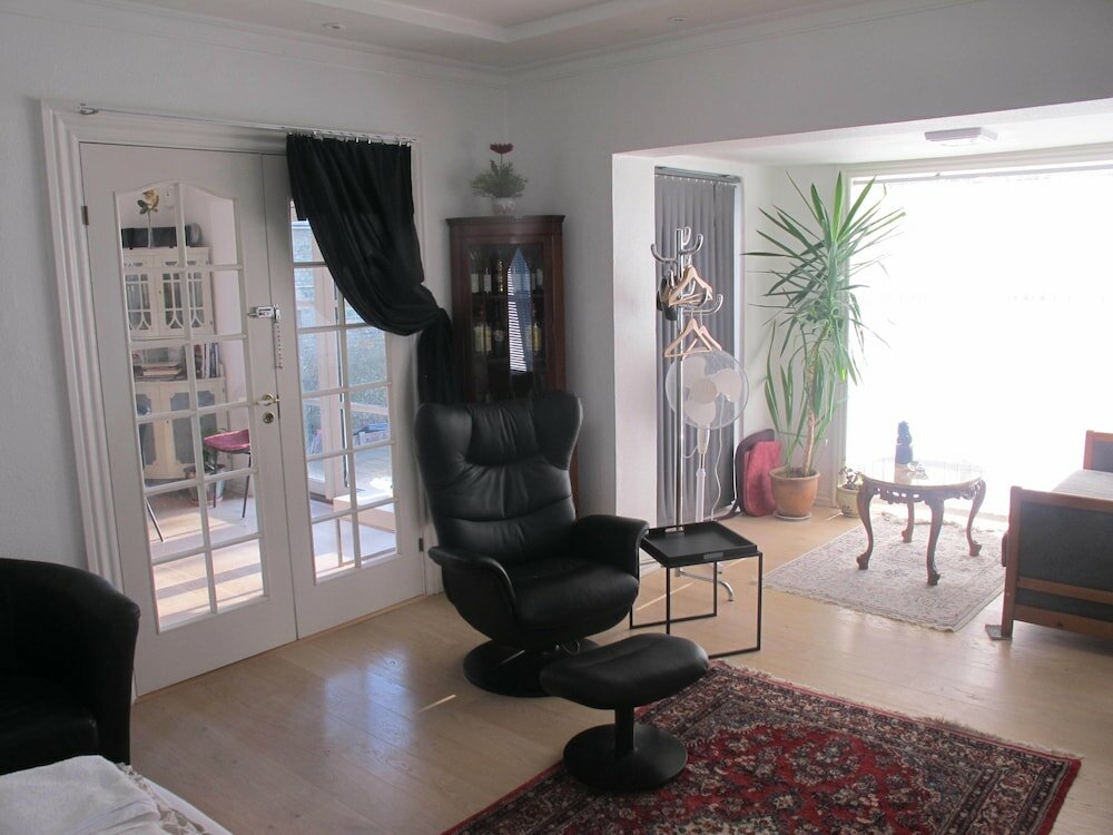 Фото Guesthouse Sharon Suite