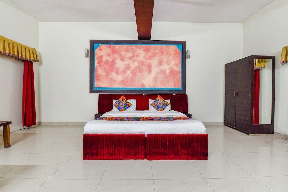 Фото Fabhotel Prime Surpin Palace