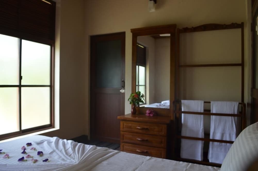 Фото Aqua Front Yala Resort