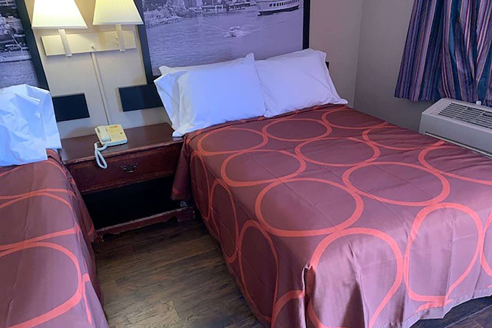 Фото Super 8 by Wyndham Youngstown/Girard