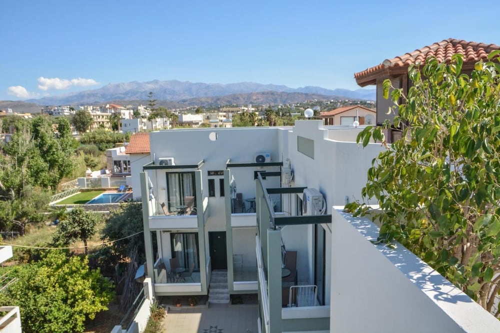 Фото Ilias Apartments