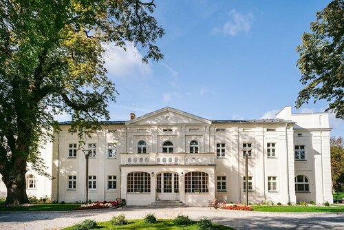 Гостиница Kasztanowy Pałac в Великопольском воеводстве