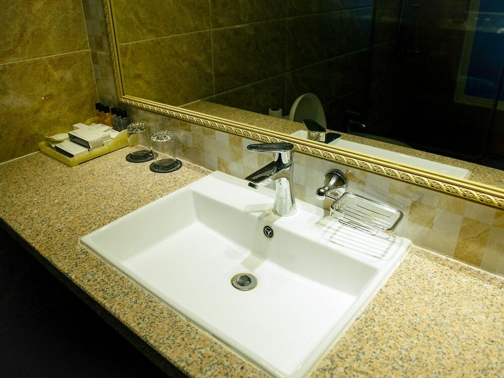 Фото Жибек Жолы