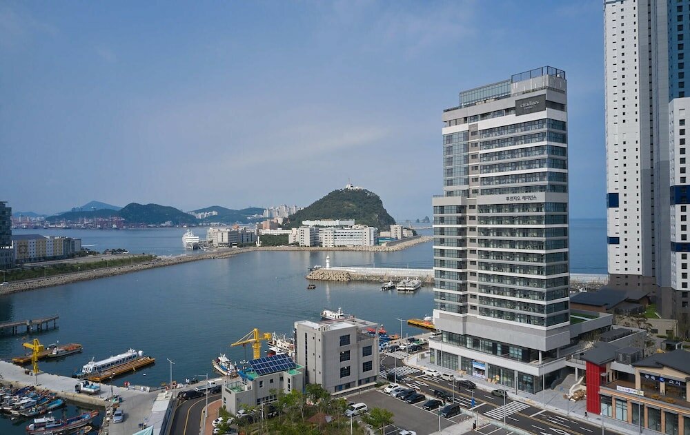 Фото Citadines Connect Hari Busan