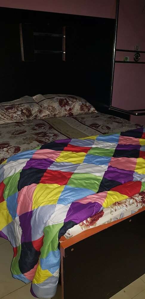 Фото Train Station Bar & Lounge with Lodging