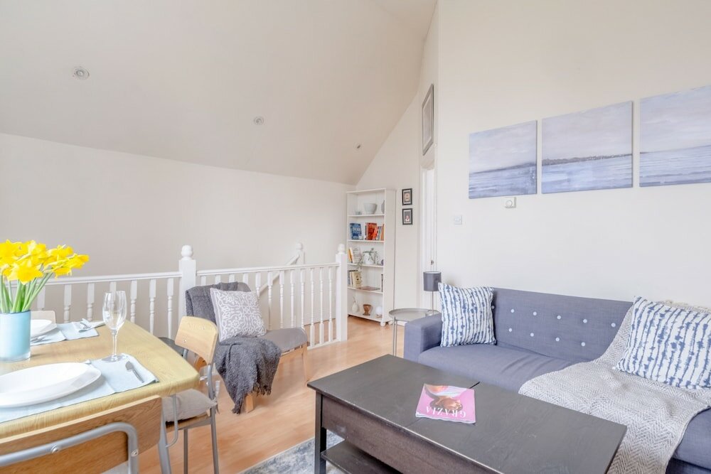 Фото Inviting 1bd Flat With Lovely Balcony - Willesden