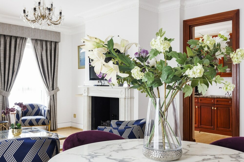 Фото Carlton Court - Mayfair