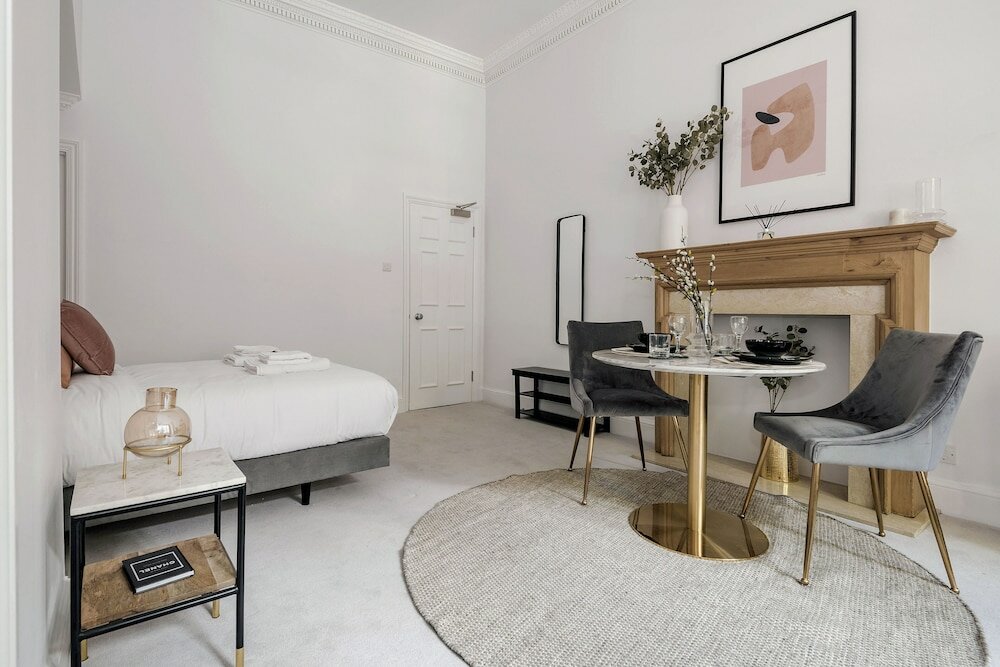 Фото 3 Sloane Gardens by UnderTheDoormat