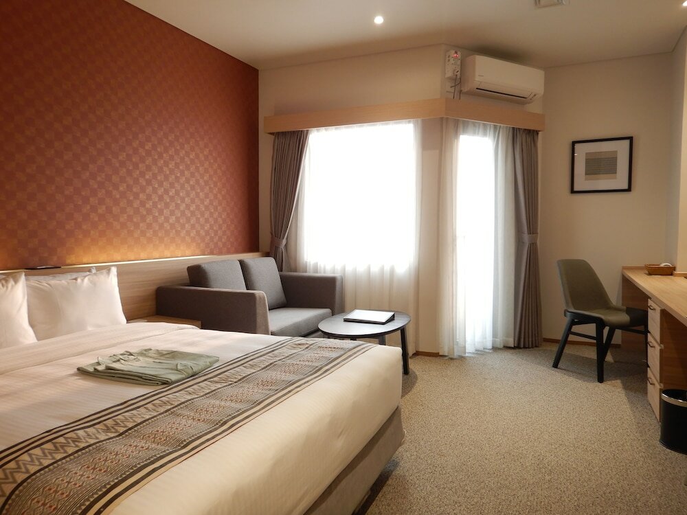 Фото Wishton Hotel Yangon