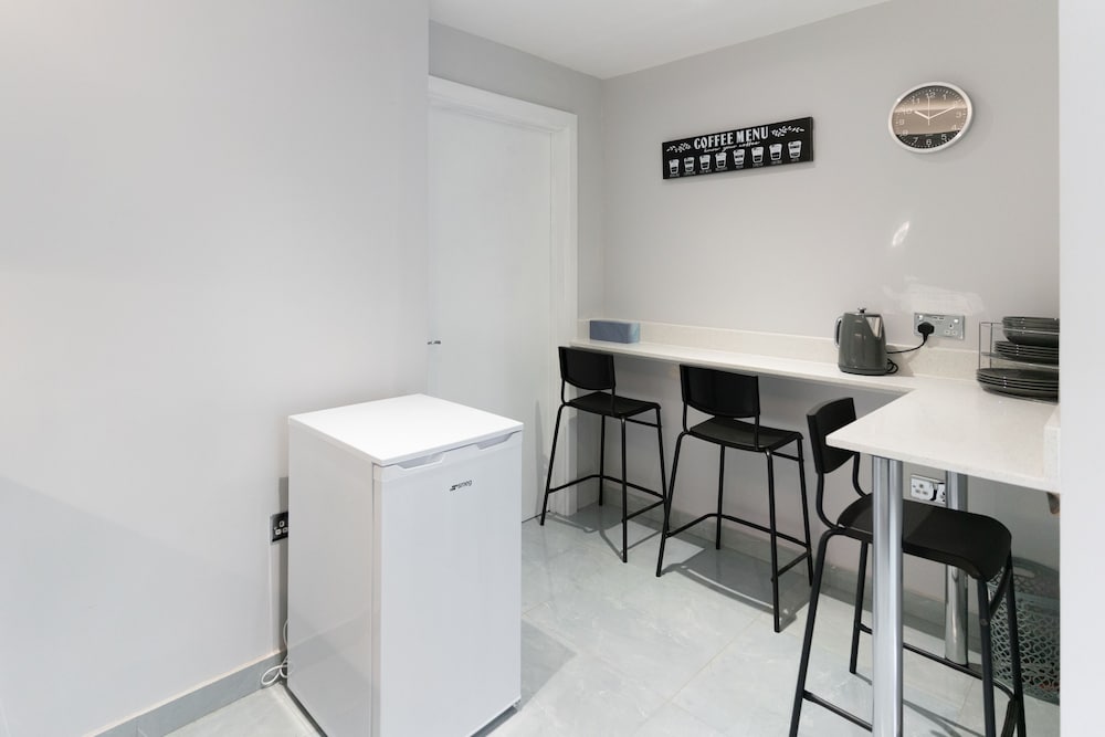 Фото Luxury 5bd Guesthouse