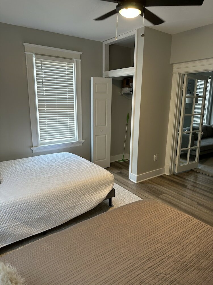 Фото The Luxe Spot Suites