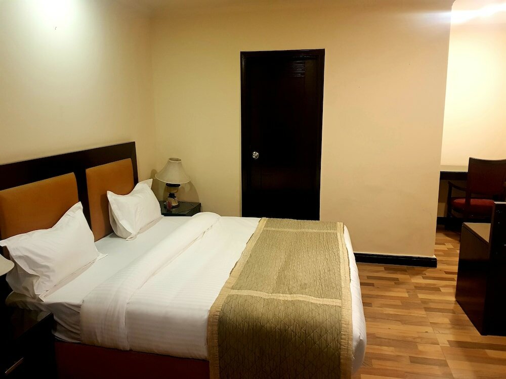 Фото Ikhaya Hotels