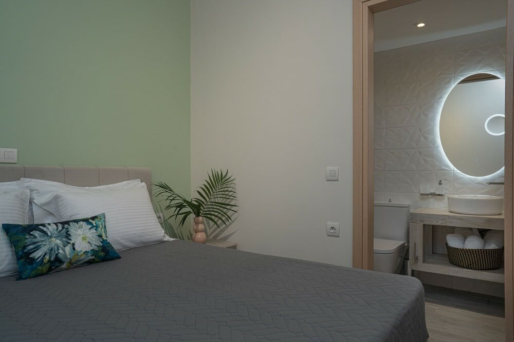 Фото Andy & Hari's Elegant Town Studios