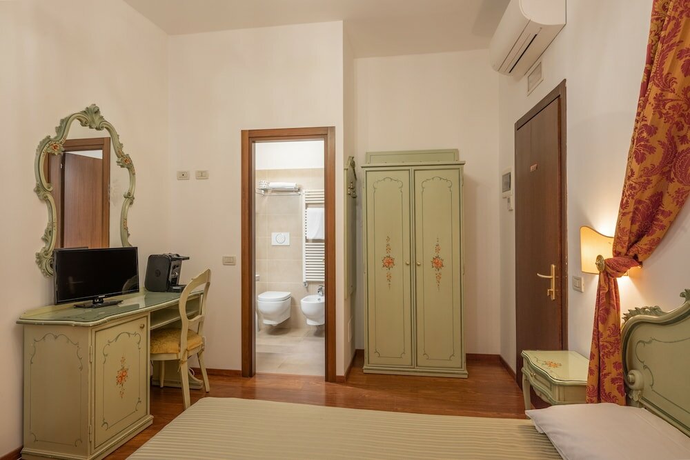 Фото Hotel Al Sotoportego