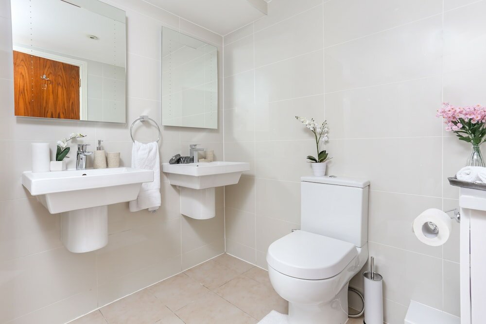 Фото Park Lane Apartments - Clarges St