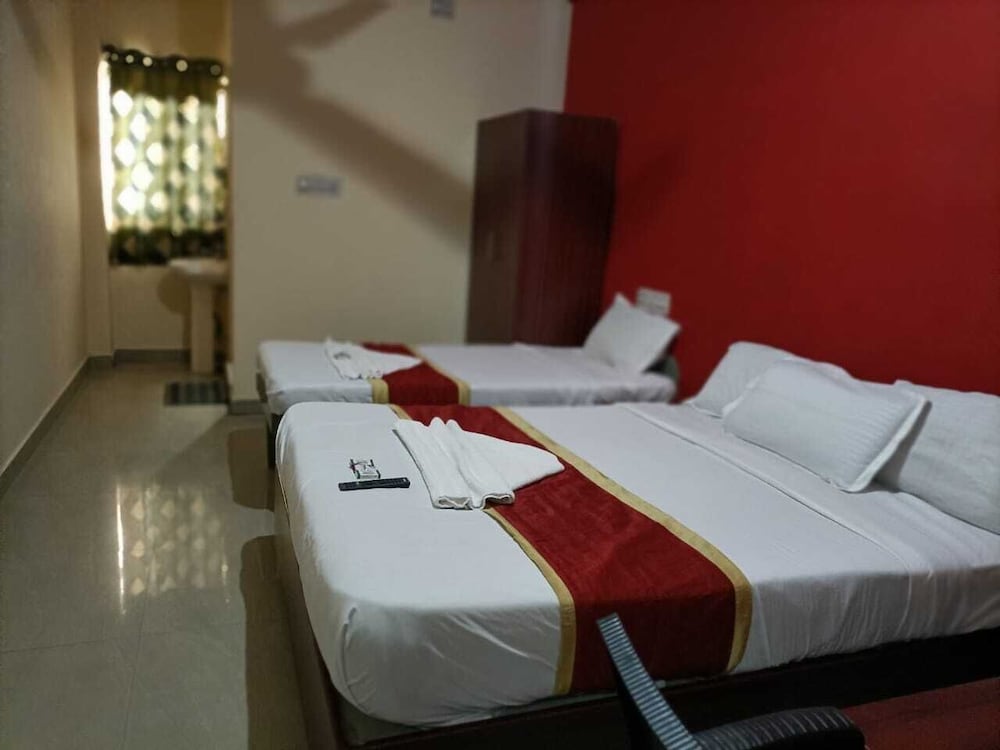 Фото Ashish Residency