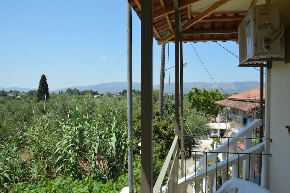 Фото Petros Giatras - Rooms