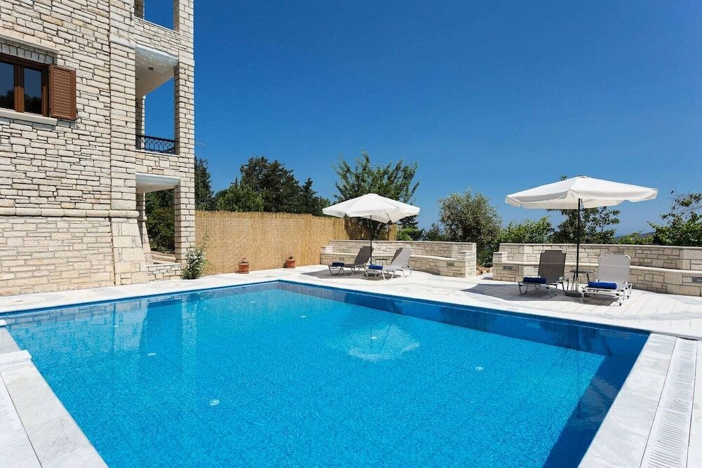 Фото Peacefull Stone-Built Villa