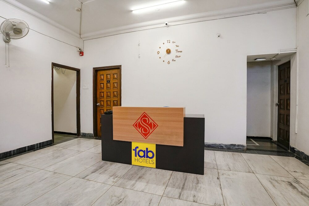 Фото Fabhotel Saubhagya Inn