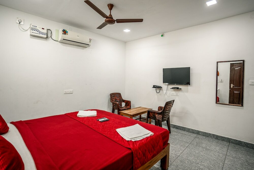 Фото French Park Inn