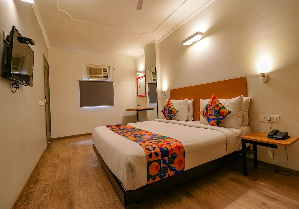 Фото Fabhotel Lord Inn