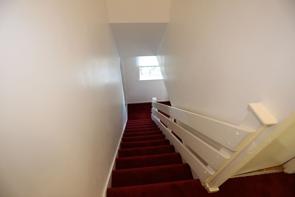 Фото Beautiful 3 Beds House - Thamesmead
