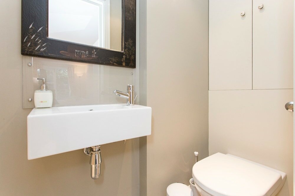 Фото Altido Modern 2 bed flat in Central London, sleeps 6