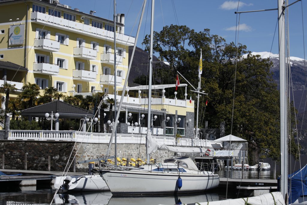 Фото Yachtsport Resort Lago Maggiore