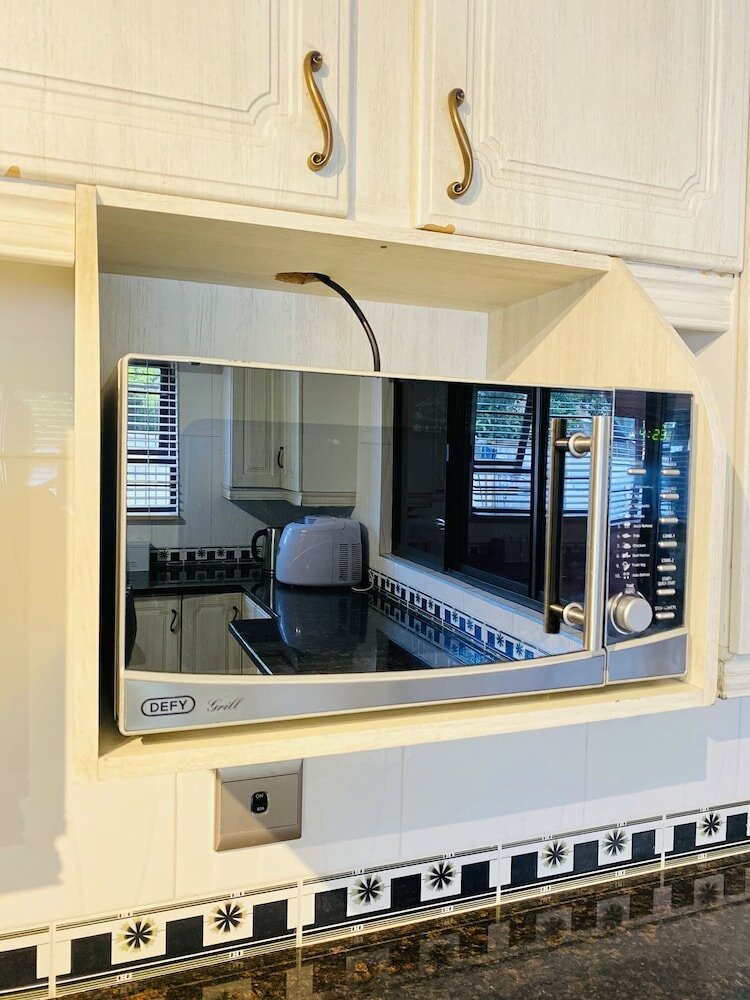 Фото Airport Royal Guest House